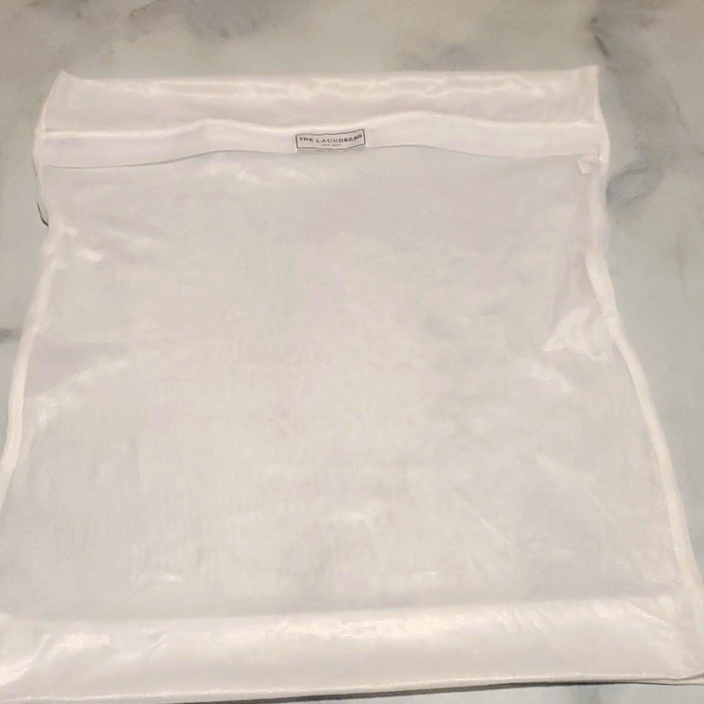 The Laundress Mesh Washing Bag
